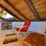Alavanda Porec - App S Bazenom