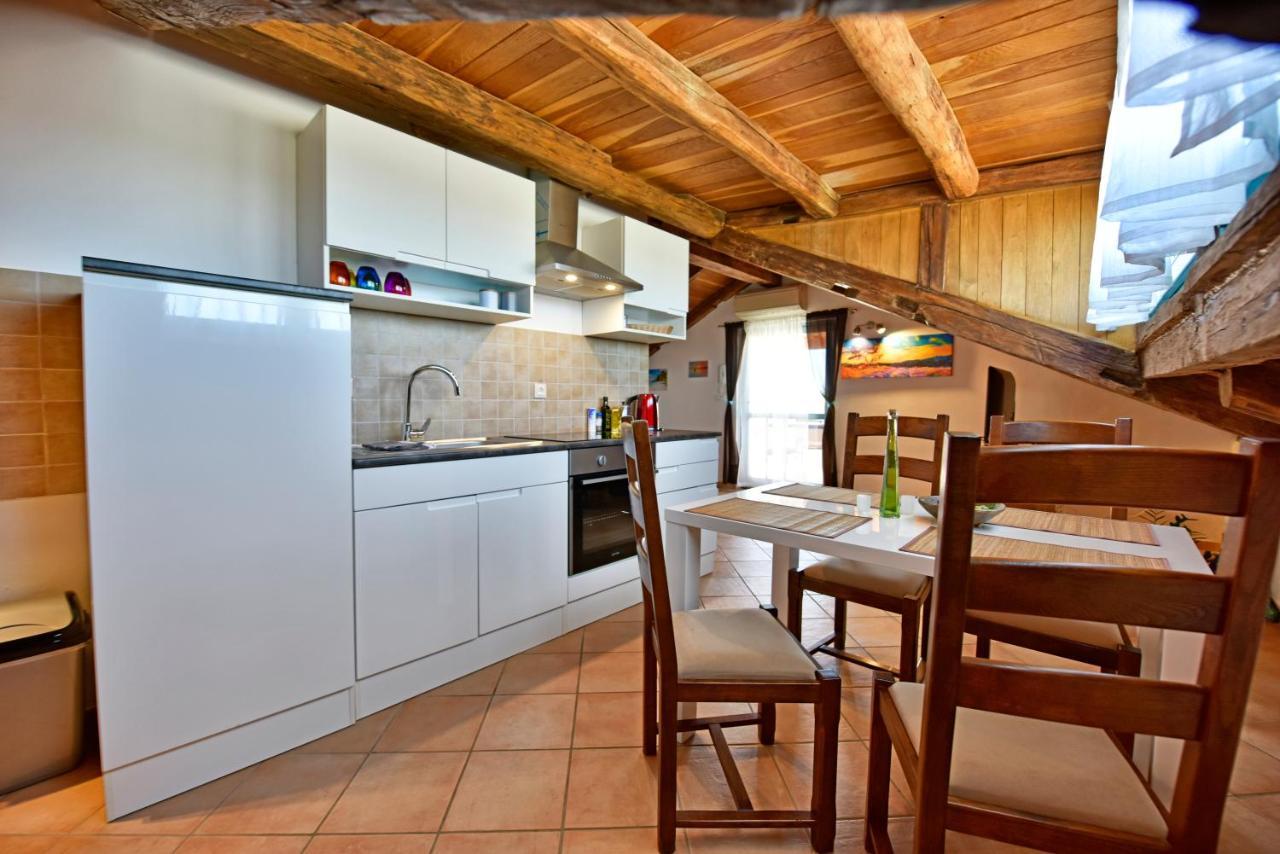 Alavanda - App S Bazenom Apartman Porec