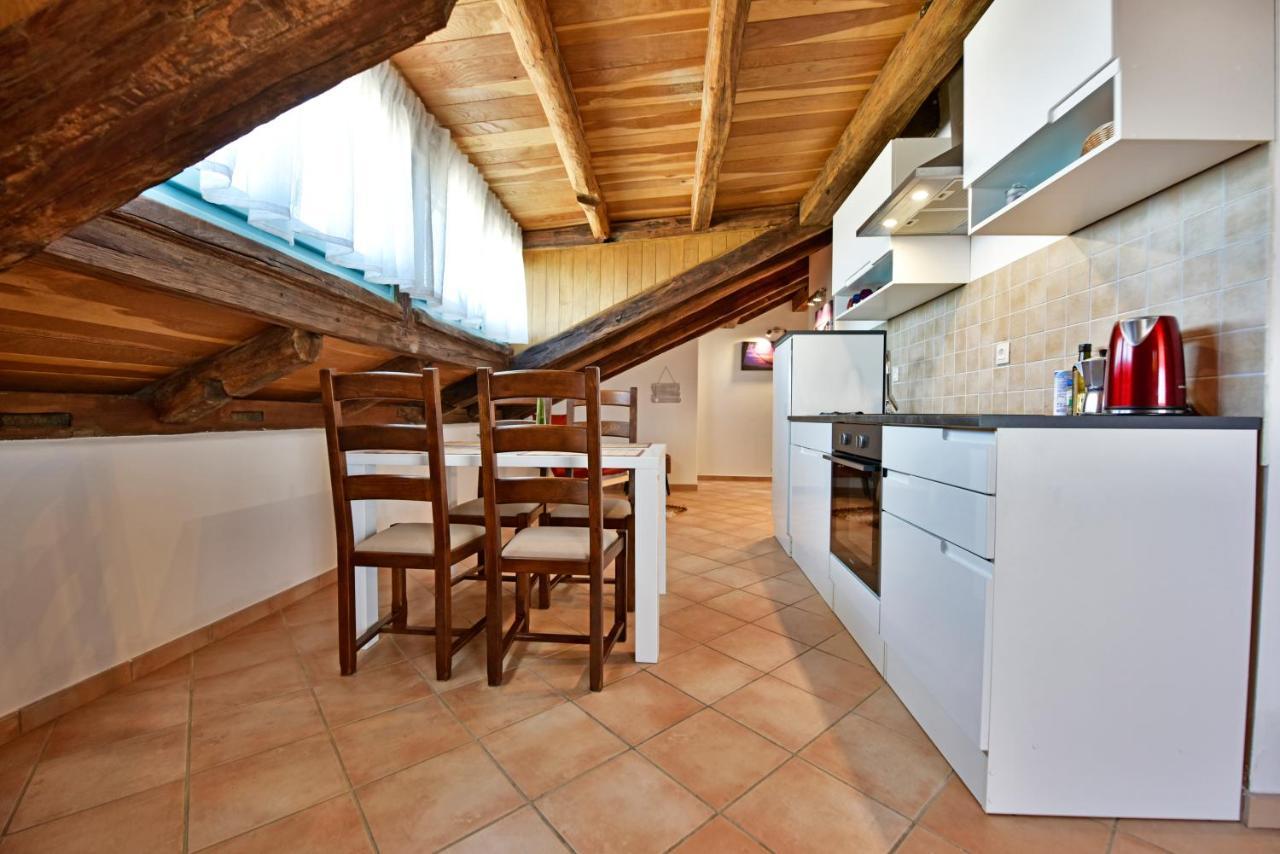 Alavanda - App S Bazenom * Porec